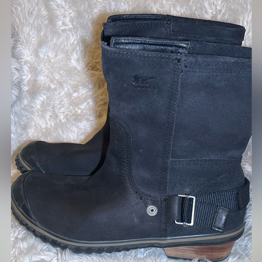 Sorel slimshortie Midnight Black Ankle Booties size 8